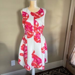 Calvin Klein Women Sz 14 Fit &
Flare Dress Floral Multicolor
Scuba Pleated Lined